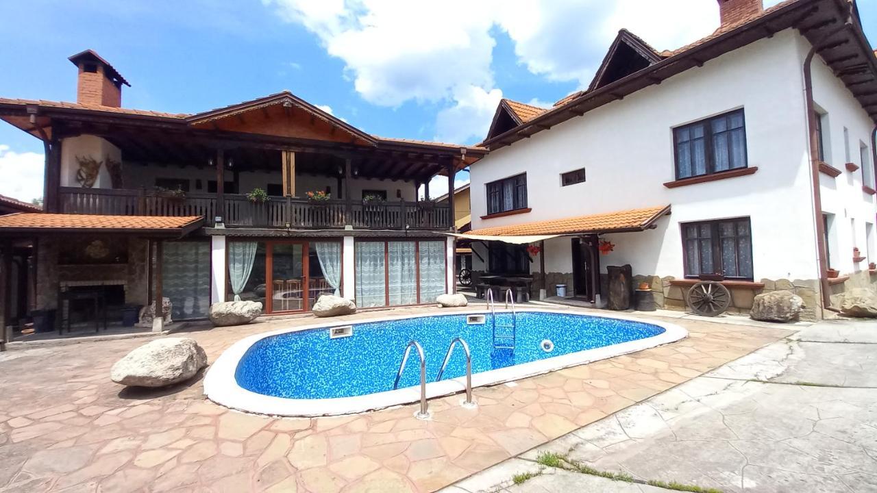 Къща За Гости Бащин Дом Apriltsi  Exterior photo